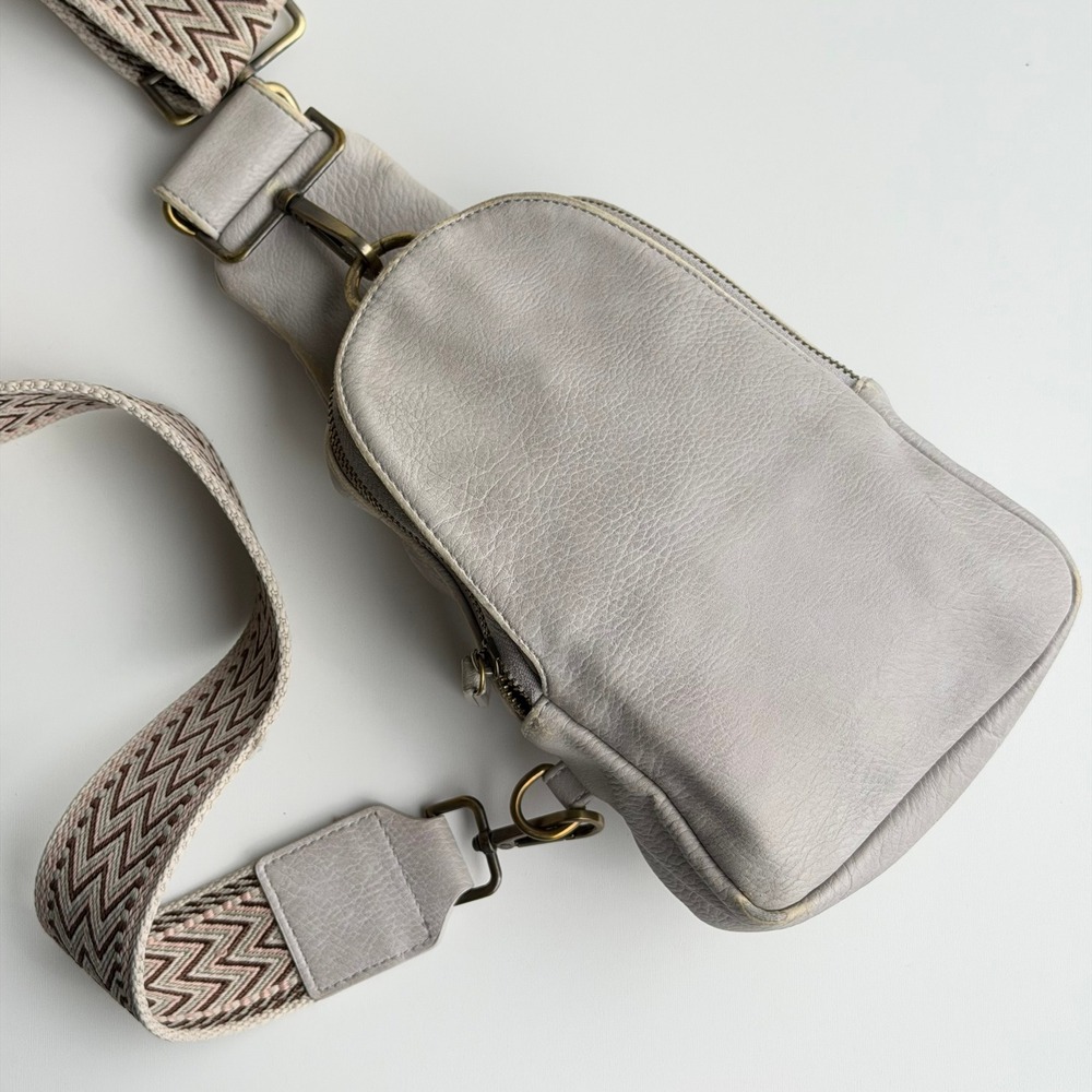 Urban Originals Anthropologie Sling Bag Grey Vegan Leather Crossbody Purse